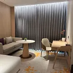 Elong Hotel Jakarta Pik